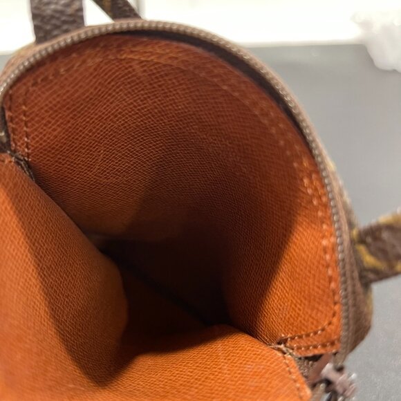 Louis Vuitton  Monogram Pochette Secret Passport Holder (JB1099) - Picture 2 of 5